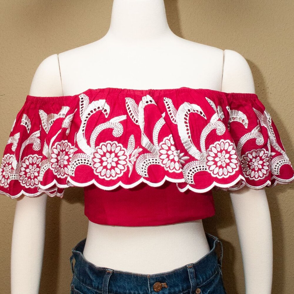 NWT Express Off Shoulder Embroidered Ruffle Top size M - Picture 2 of 13